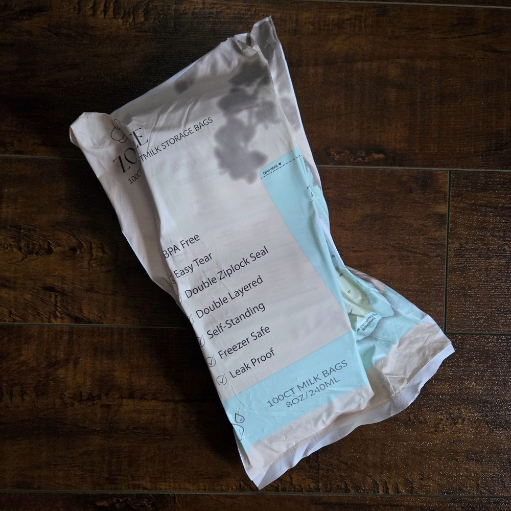 Zomee Breast Milk Storage Bags 100ct NEW SEALED